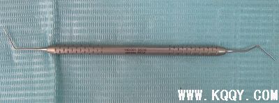 浅析根管口的探查(胡华)