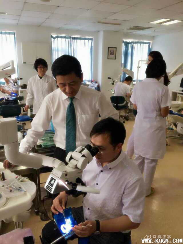 显微镜下45根尖屏障和46MM根管治疗